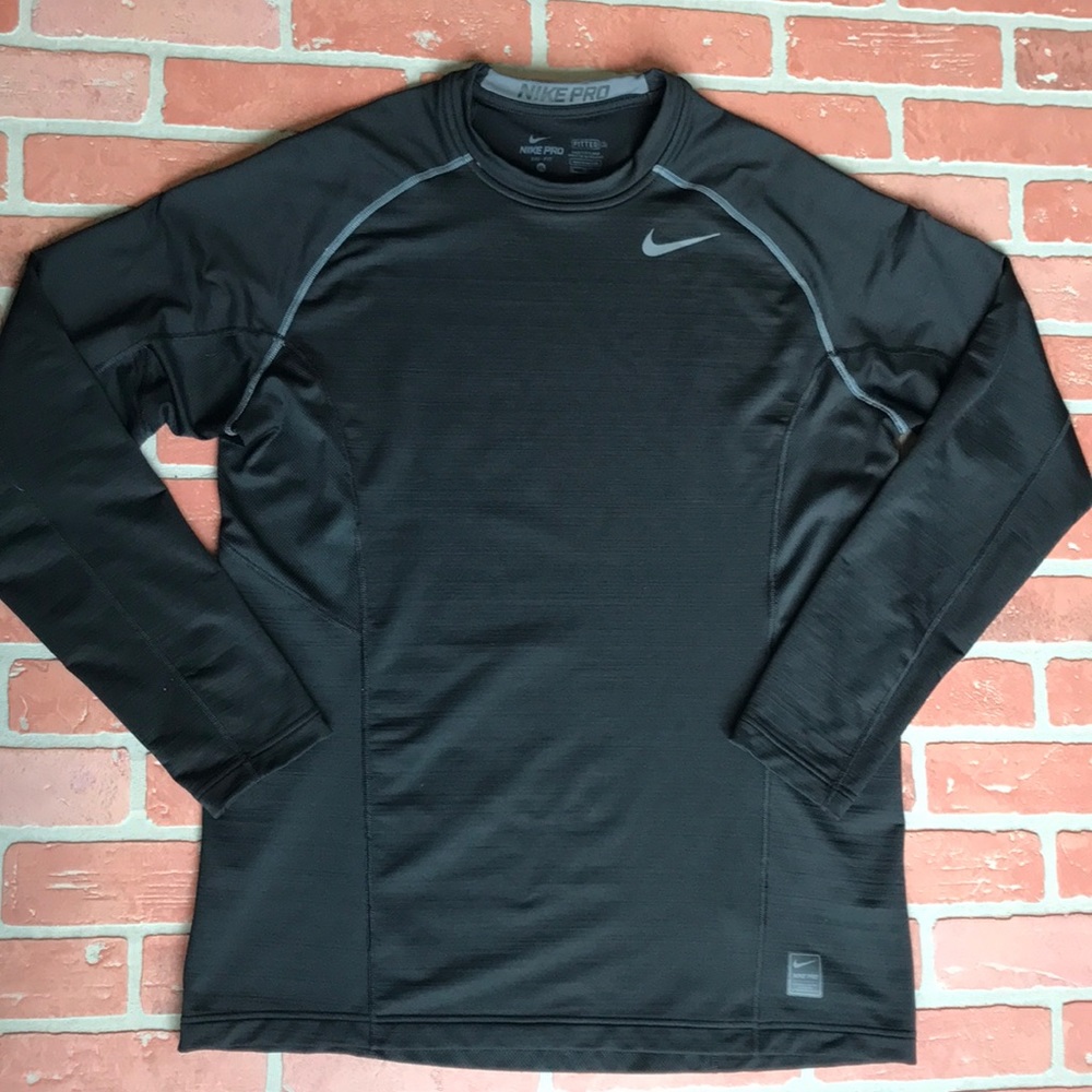 NIKE Pro Dri-FIT® FITTED Long sleeve Athletic Tee